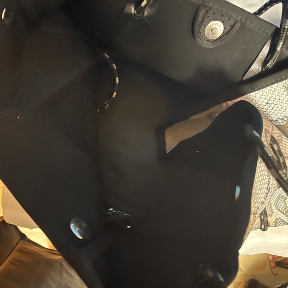 Neoprene Python Bag - Picture 8 of 8